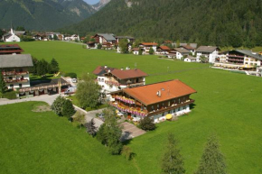  Landhaus Karwendel  Пертисау